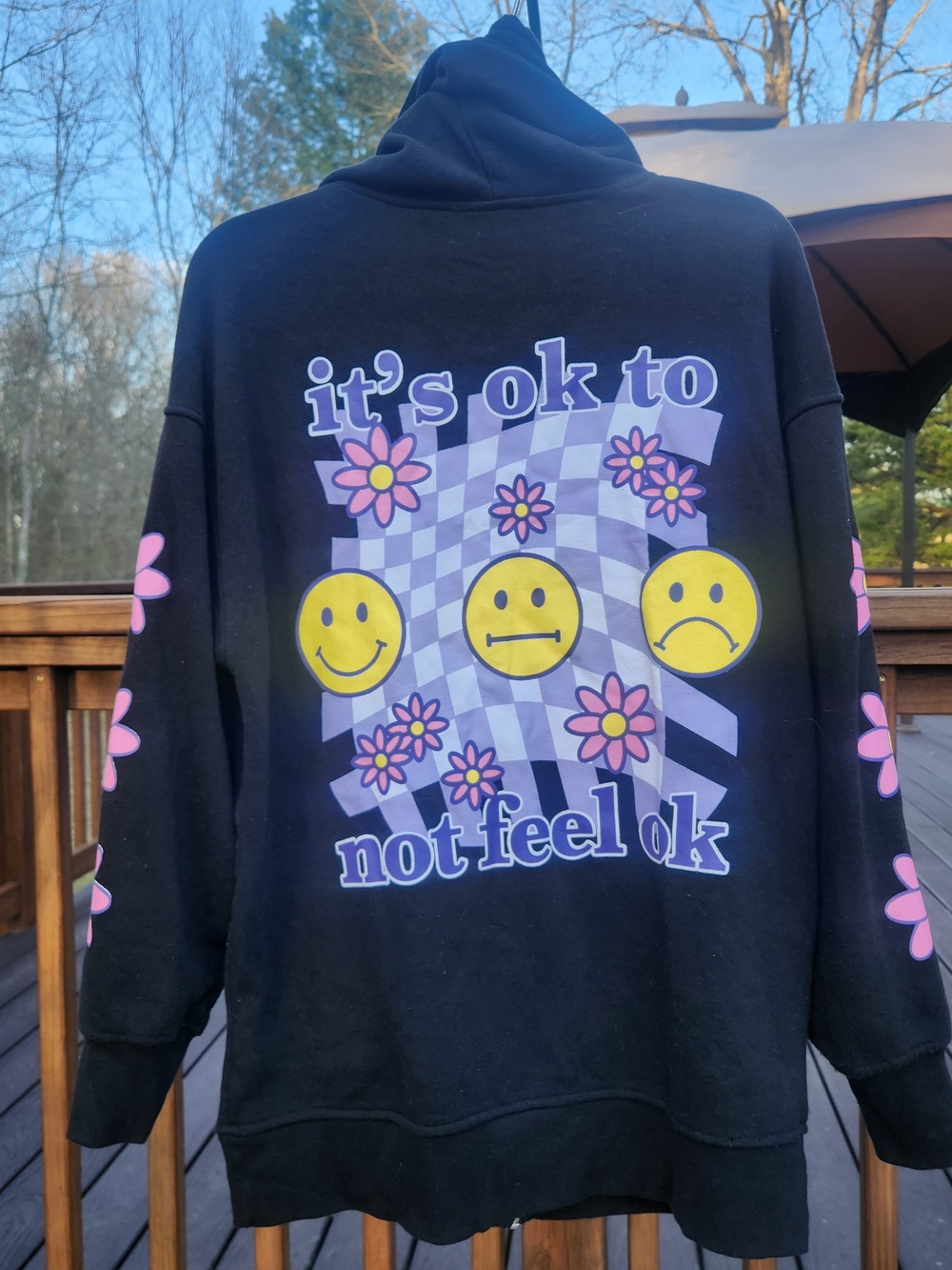 Forever 21 "It's OK To Not Feel OK" Black Hoodie W/ Purple Graphics Womens Small